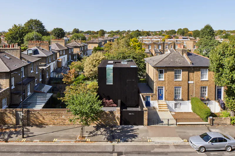 Haggerston modern black box , K382 (photo 54)