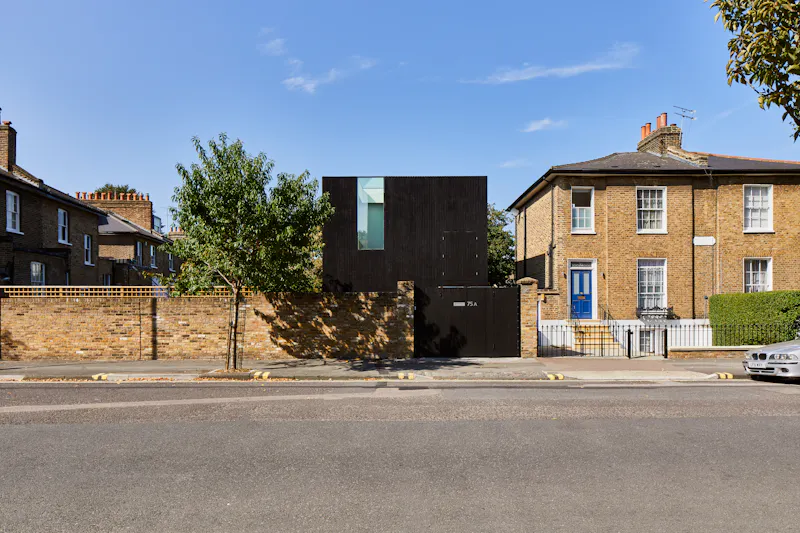 Haggerston modern black box , K382 (photo 55)
