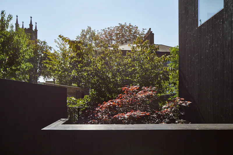 Haggerston modern black box , K382 (photo 84)