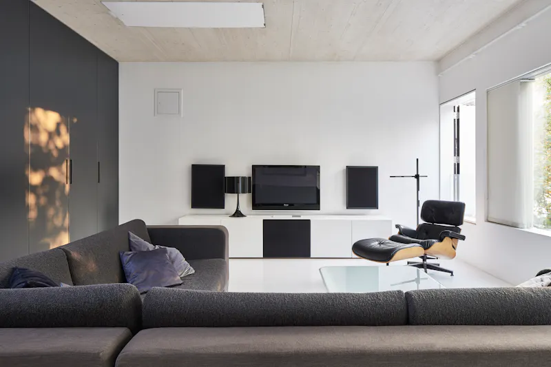 Haggerston modern black box , K382 (photo 56)