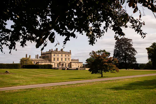 Hampshire stately and Estate, A1537