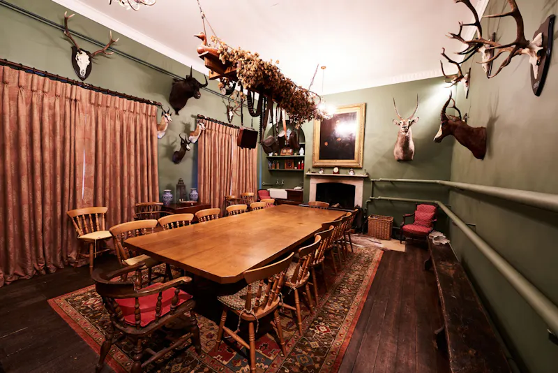 Dining room at Hampshire stately and Estate, A1537 (photo 14)
