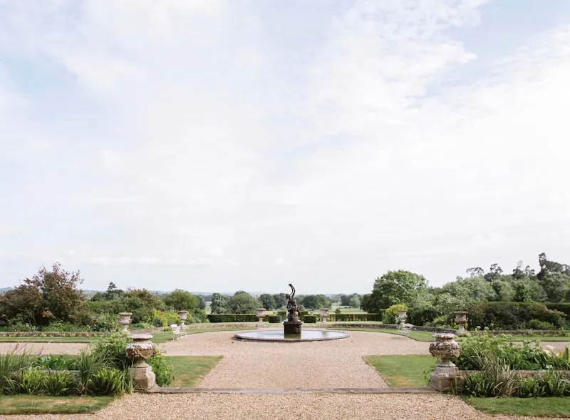 Garden - formal at Hampshire stately and Estate, A1537 (photo 36)