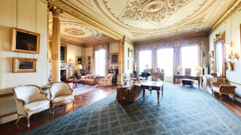 Drawing room at Hampshire stately and Estate, A1537 (photo 10)