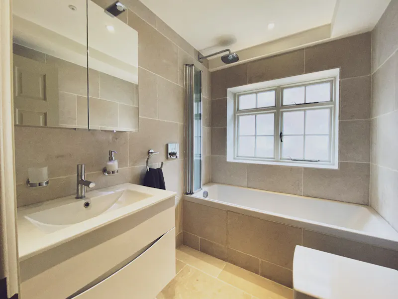 Bath at Stylish Hertfordshire Georgian, A1538 (photo 46)