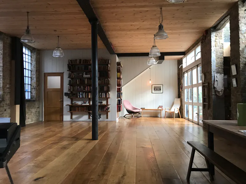 Open plan at Classic Hoxton loft apartment, F900 (photo 10)