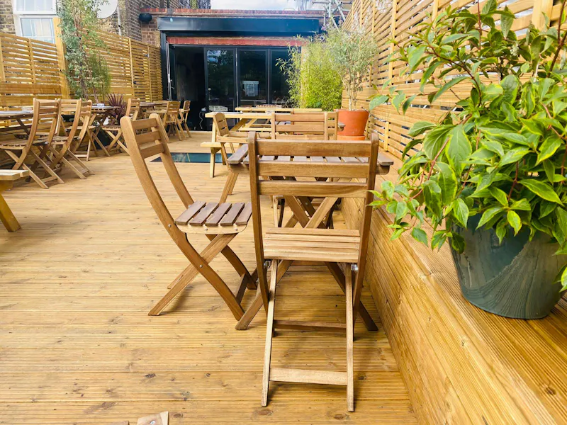Peckham nightclub bar , R845 (photo 12)