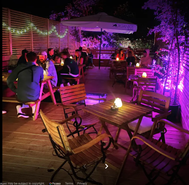 Peckham nightclub bar , R845 (photo 13)