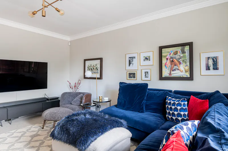Contemporary Esher house, D2476 (photo 11)