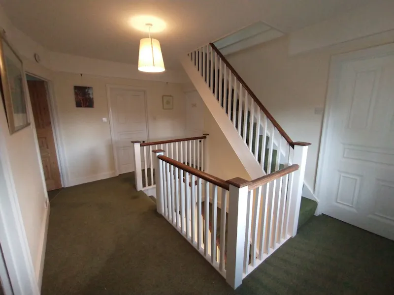 Landing at Edwardian Farnham family house, E480 (photo 8)