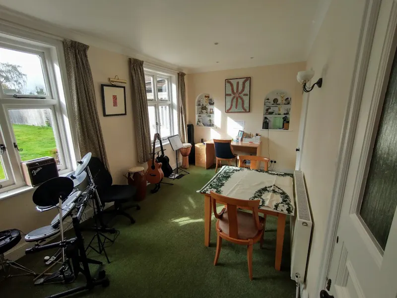 Study at Edwardian Farnham family house, E480 (photo 6)