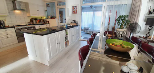 Modern Crystal Palace Home, D2503