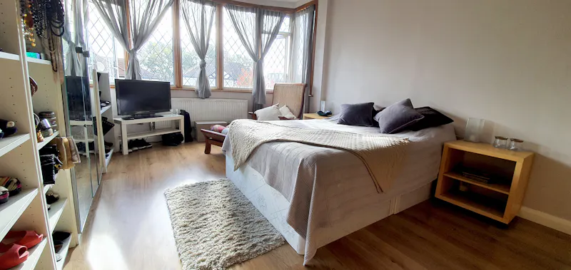 Bedroom at Modern Crystal Palace Home, D2503 (photo 12)