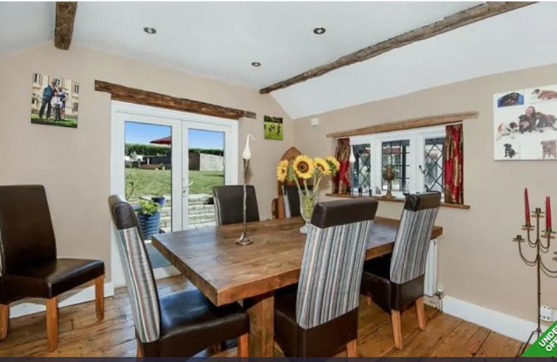 Dining room at Pink cottage in Herne Bay, C922 (photo 4)