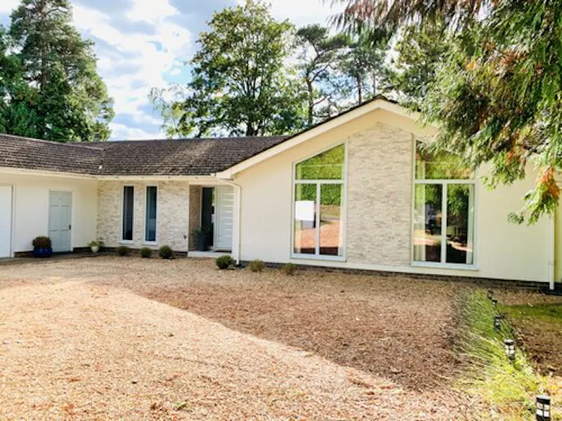 Modern bungalow Camberley , D2511 (photo 58)