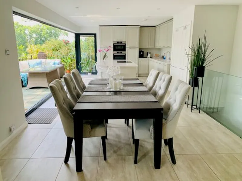 Modern bungalow Camberley , D2511 (photo 22)