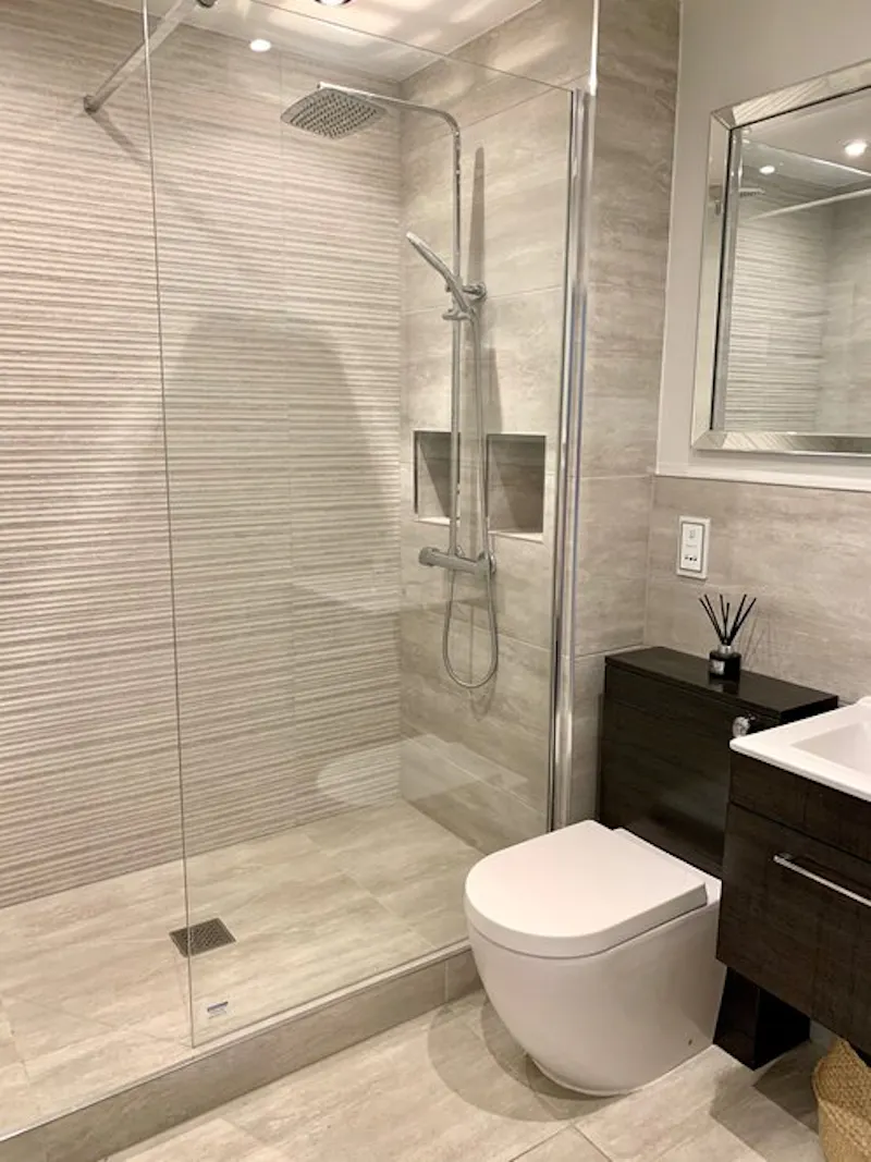 Tiled at Modern bungalow Camberley , D2511 (photo 52)