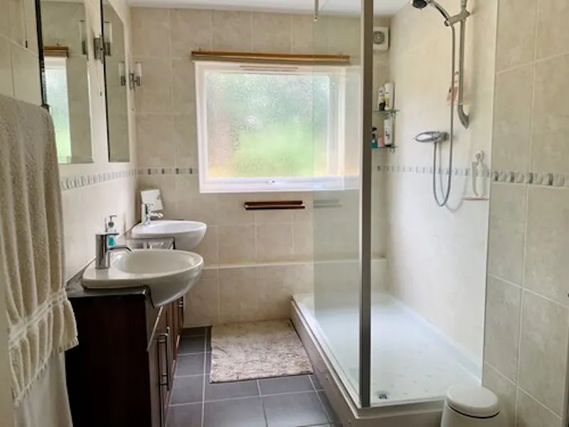 Modern bungalow Camberley , D2511 (photo 54)