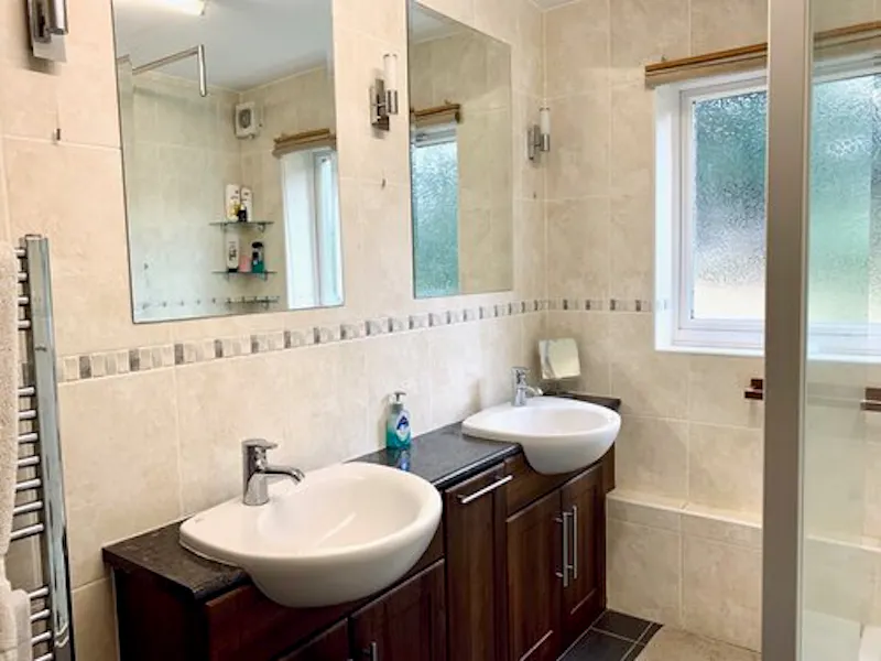 Modern bungalow Camberley , D2511 (photo 50)