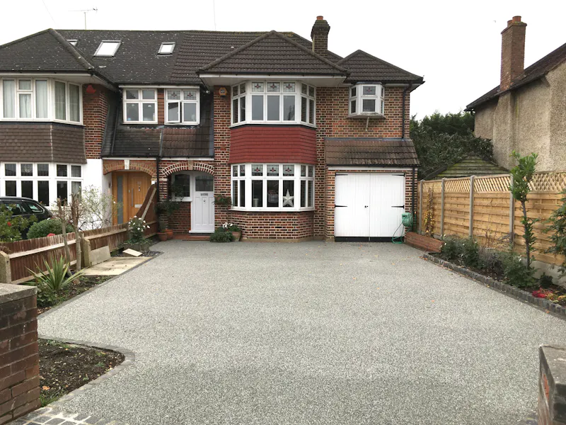 Modernised  Twickenham home, D2450 (photo 35)