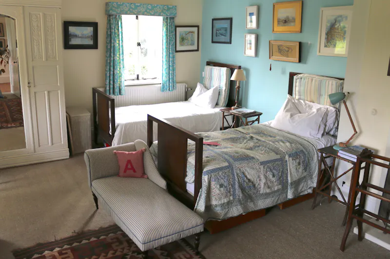 Bedroom at New Forest country house, A1543 (photo 13)