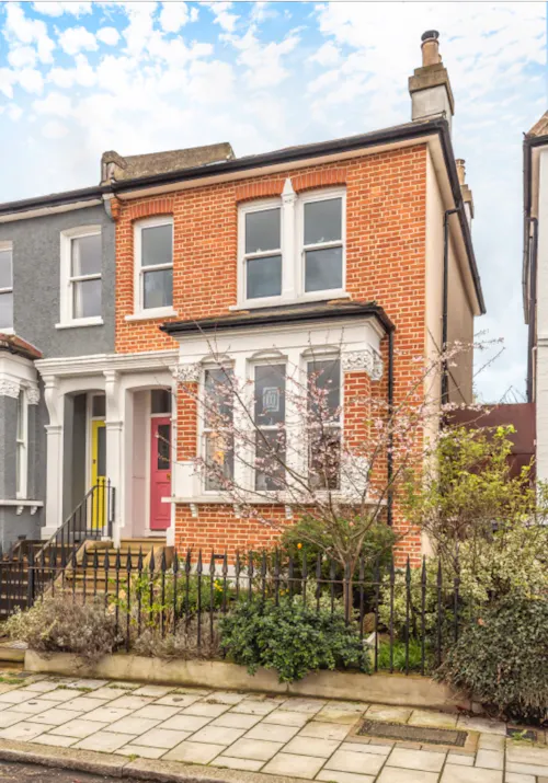 West Norwood artistic semi, D2537
