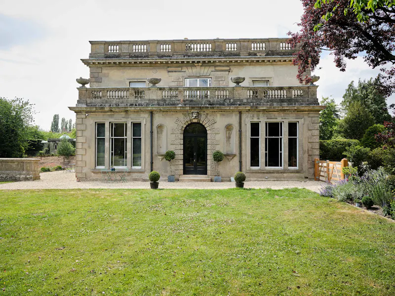 Stunning Solihull Manor , A1542 (photo 33)