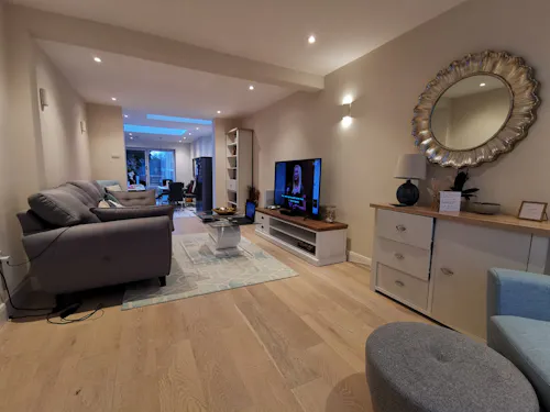 Modern semi in Greenford, D2541