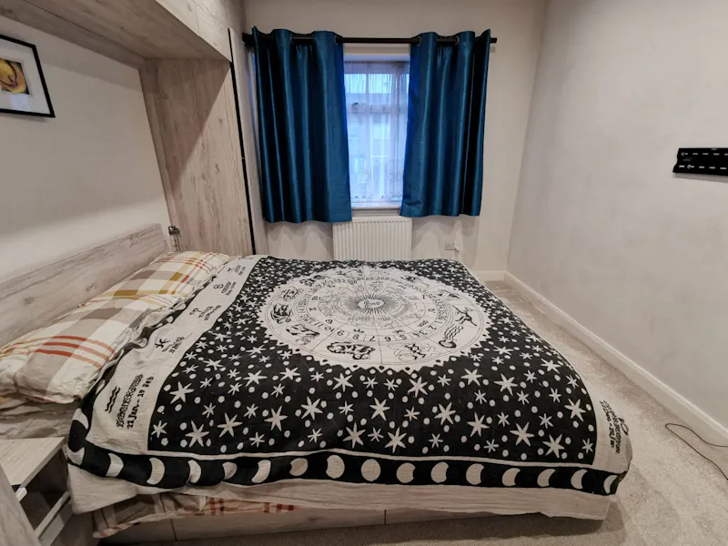 Modern semi in Greenford, D2541 (photo 9)