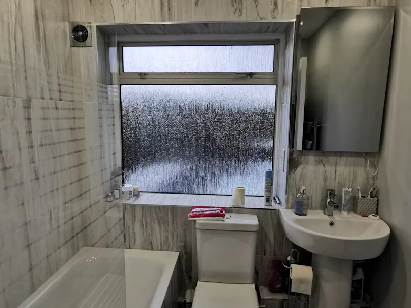 Modern semi in Greenford, D2541 (photo 7)