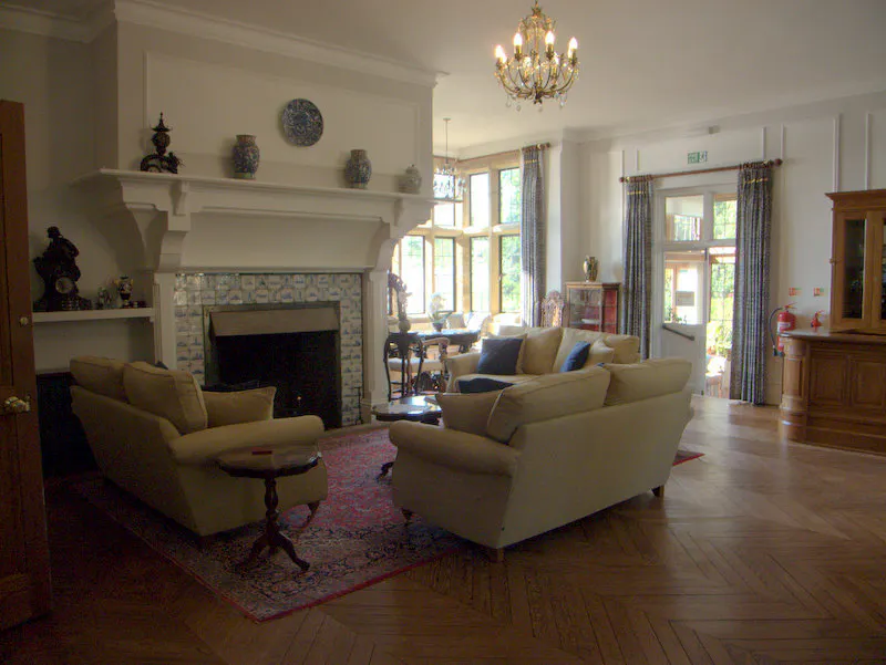 Floor - wooden at Guildford country house, B1902 (photo 4)