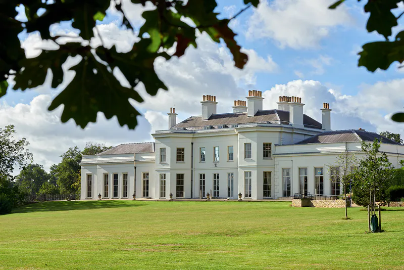 Neo-Classical Chelmsford villa, A1541 (photo 17)
