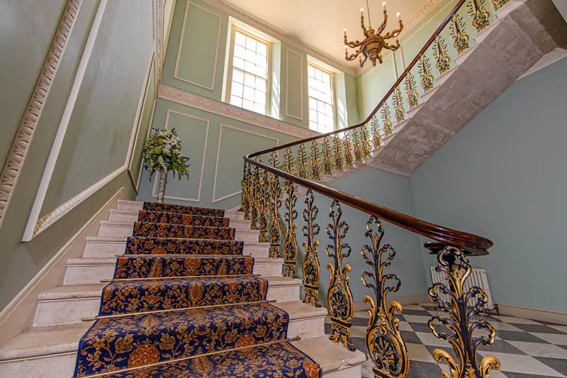 Staircase at Neo-Classical Chelmsford villa, A1541 (photo 14)