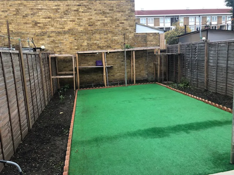 Garden at 1950s Bow home, D2479 (photo 6)
