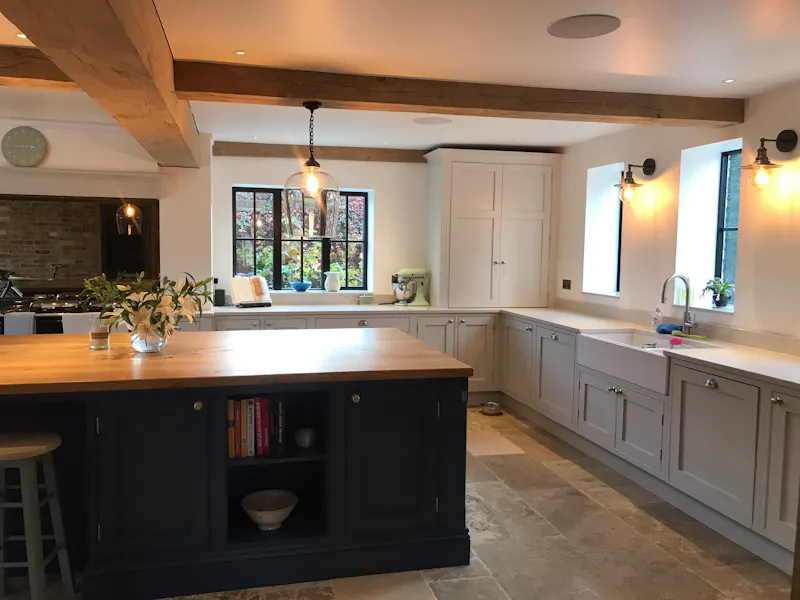 Kitchen at Modern house in Little Horsted, D2529 (photo 3)