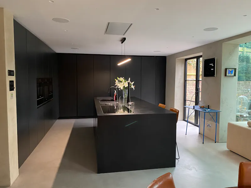 Kitchen at Renovated Chislehurst semi , D2513 (photo 3)