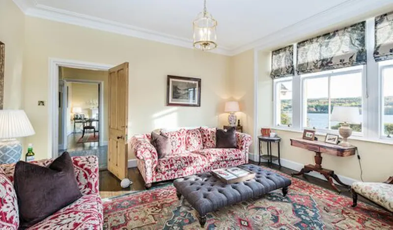 Living Room at Victorian manse Loch Ness, B1922 (photo 4)
