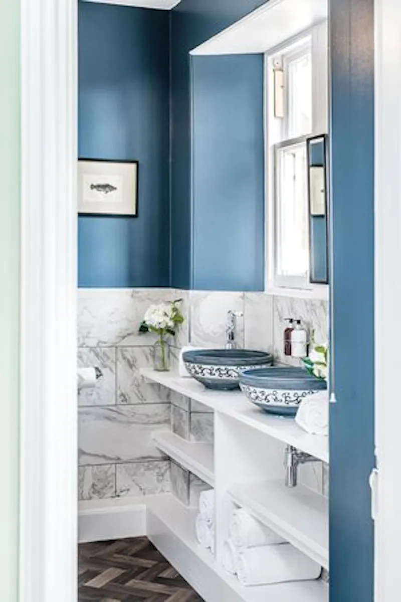 Bathroom at Victorian manse Loch Ness, B1922 (photo 16)