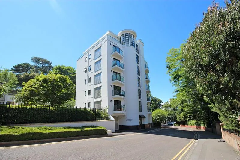 Scenic Bournemouth apartment , D2533 (photo 20)