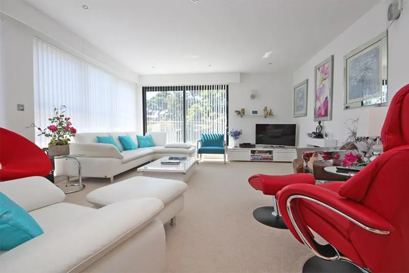 Scenic Bournemouth apartment , D2533 (photo 6)
