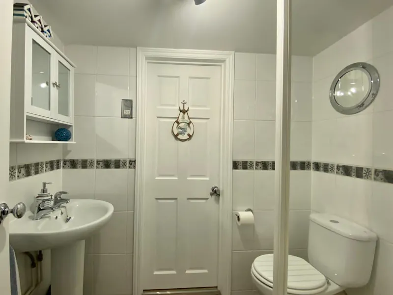 Bathroom at Lake House Cudworth, D2501 (photo 18)