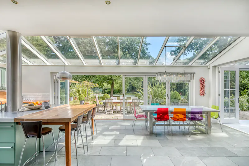 Dining room at Luxury Kingston house, D2480 (photo 5)