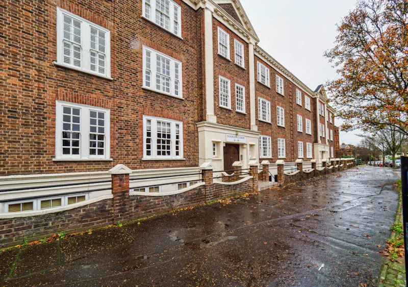 Modern Victorian Apartment, B1907 (photo 1)