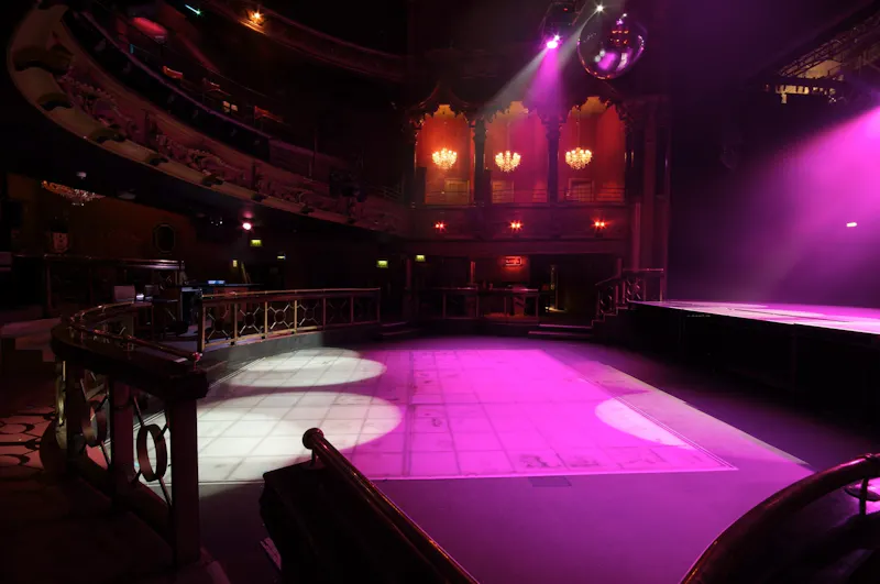 Stage at Opulent Clapham venue, R842 (photo 5)