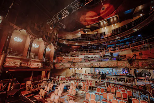 Opulent Clapham venue, R842
