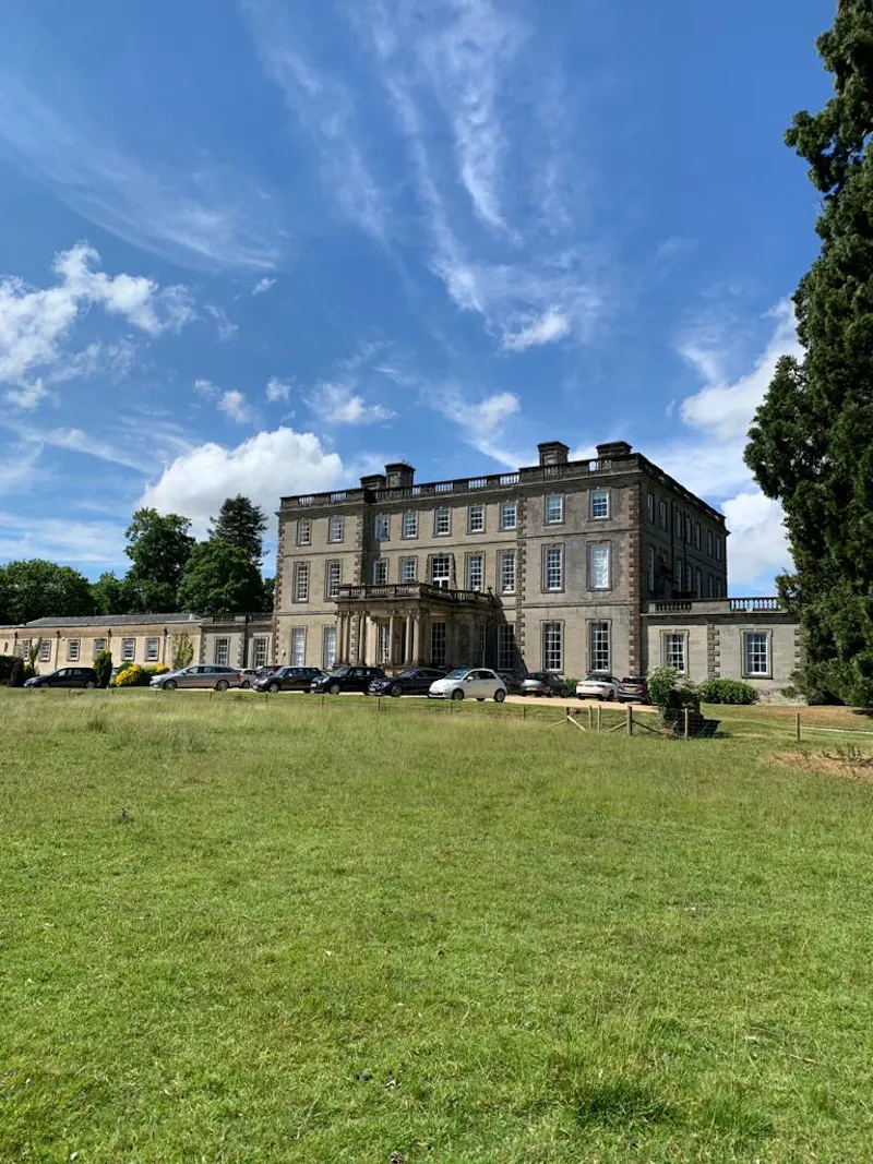 Elegant Tanworth stately home , A1545 (photo 18)