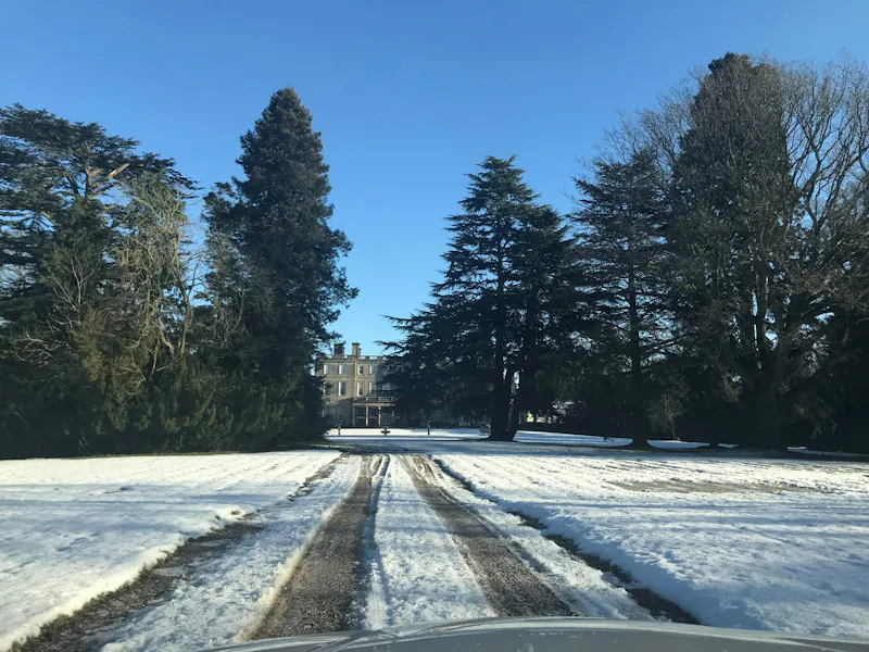 Driveway at Elegant Tanworth stately home , A1545 (photo 28)