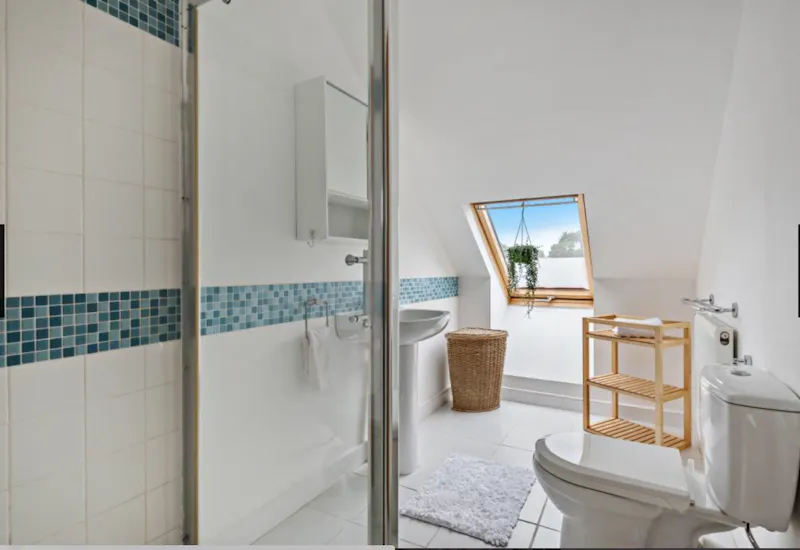 Bathroom at Edwardian home in Hither Green , E490 (photo 9)