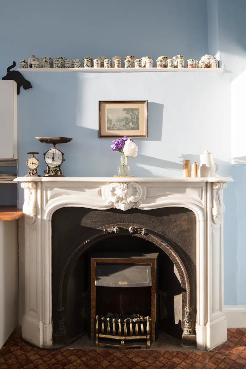 Fireplace at Devon Georgian House, A1592 (photo 26)