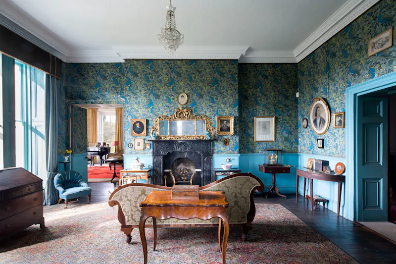 Wallpaper at Devon Georgian House, A1592 (photo 11)